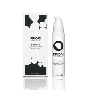 Bilde av Priori Q+SOD fx240 Moisturizing Creme flaske på en ren og elegant bakgrunn, perfekt for å fremheve produktets luksuriøse og vitenskapelige natur