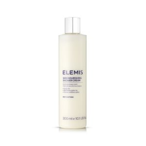 Bilde av Elemis Skin Nourishing Shower Cream flaske mot en rolig, bakgrunn, ideell for de som søker en beroligende og fuktighetsgivende dusjopplevelse