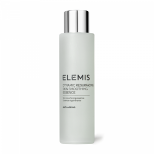 "Elemis Dynamic Resurfacing Skin Smoothing Essence flaske på en ren overflate, illustrerer dens elegante design og avanserte hudpleieteknologi"