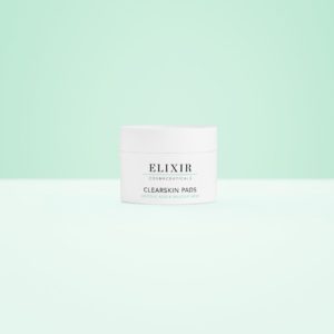 Bilde av Elixir Clearskin Pads, ideell for bekjempelse av akne og oljete hud, med fokus på ingredienser som salisylsyre og glykolsyre